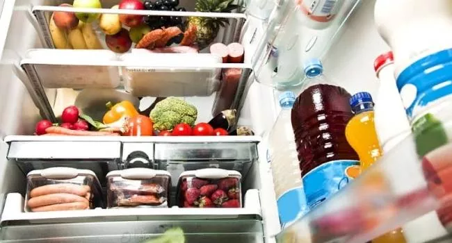 Правила збереження свіжості продуктів у холодильнику
